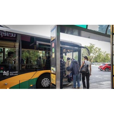 Los sindicatos del comité de las villavesas critican la "insuficiencia" de autobuses y su "falta de mantenimiento"