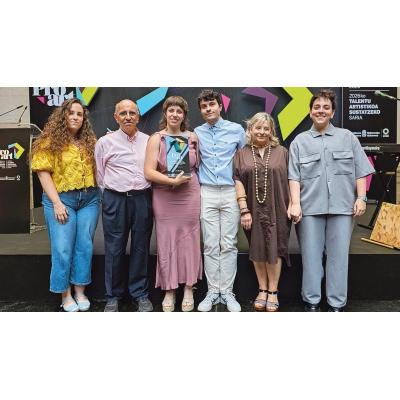 La ilustradora Cristina Moreno recibe el Premio a la Promoción del Talento Artístico 2026