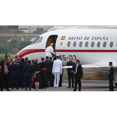 León XIV abandona Tenerife en el Falcon ofrecido por el Rey tras los problemas técnicos de su vuelo