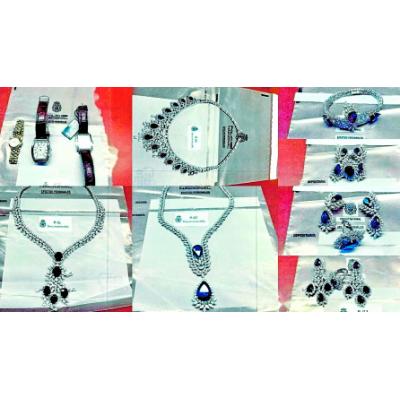 ¿Cuánto cuestan las joyas de Zapatero? Collares de 500.000 euros con zafiros y esmeraldas
