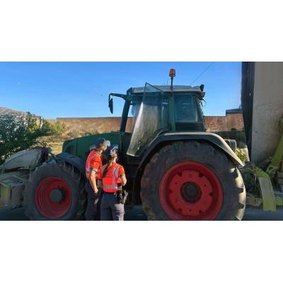 Investigado en la Ribera por conducir un tractor de forma negligente, ebrio, y sin carnet