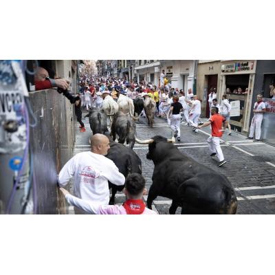 Encierro de Pamplona, del rito al atropello masivo