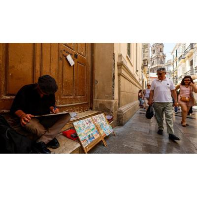 Entre la vocación y la urgencia: El arte de resistir en la calle para ganarse la vida